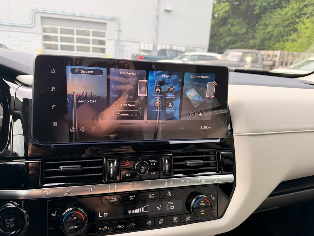2026 Nissan Pathfinder SL - Photo 11