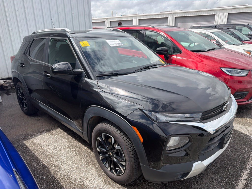 Used 2023 Black Chevrolet LT image 4
