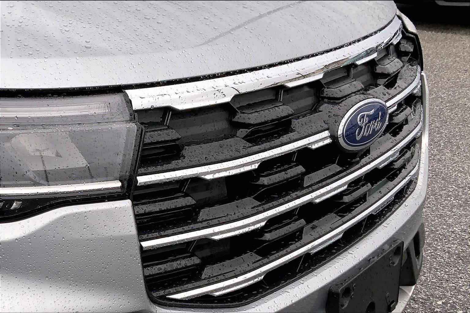 Certified Used 2025 Iconic Silver Metallic Ford Active image 29