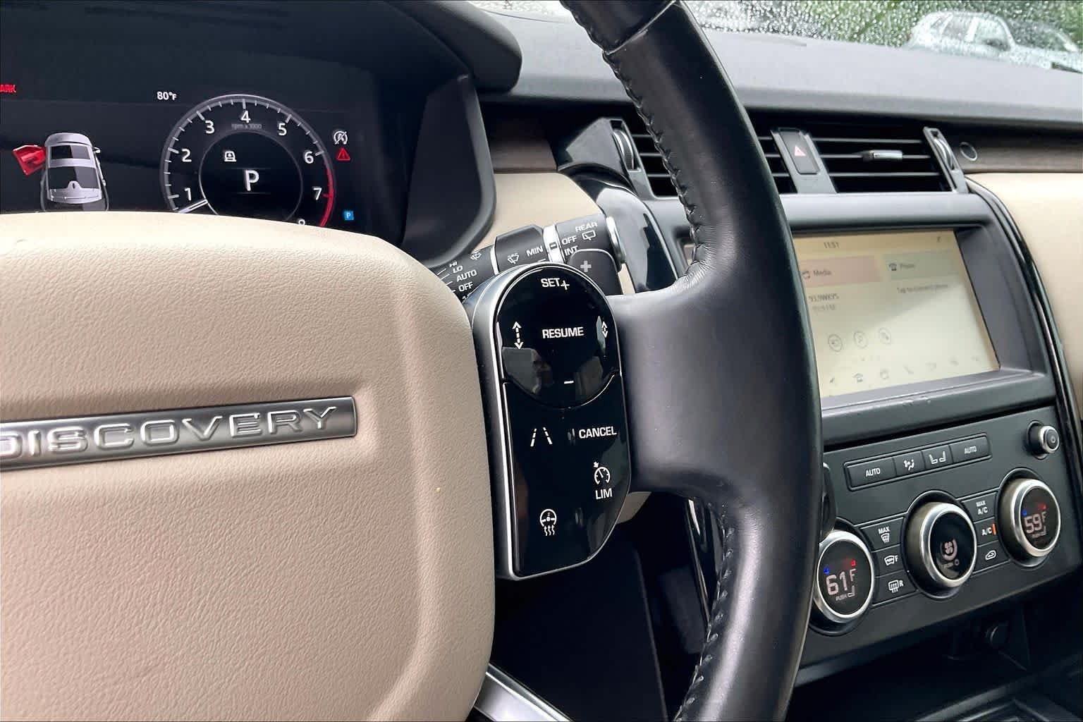 Used 2019 Fuji White Land Rover SE image 26
