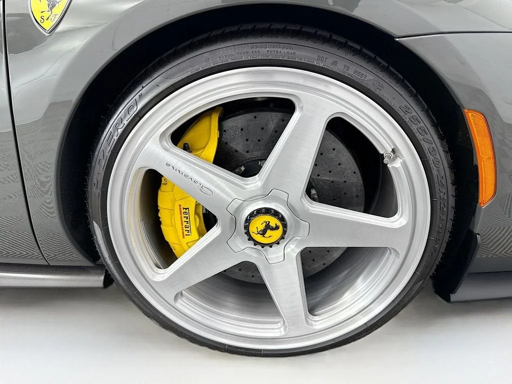 Used 2022 Grigio Scuro Ferrari  image 28