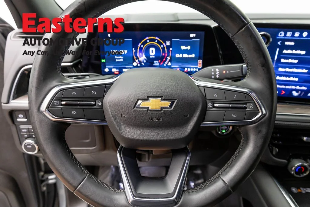 Used 2025 Gray Chevrolet LT image 10