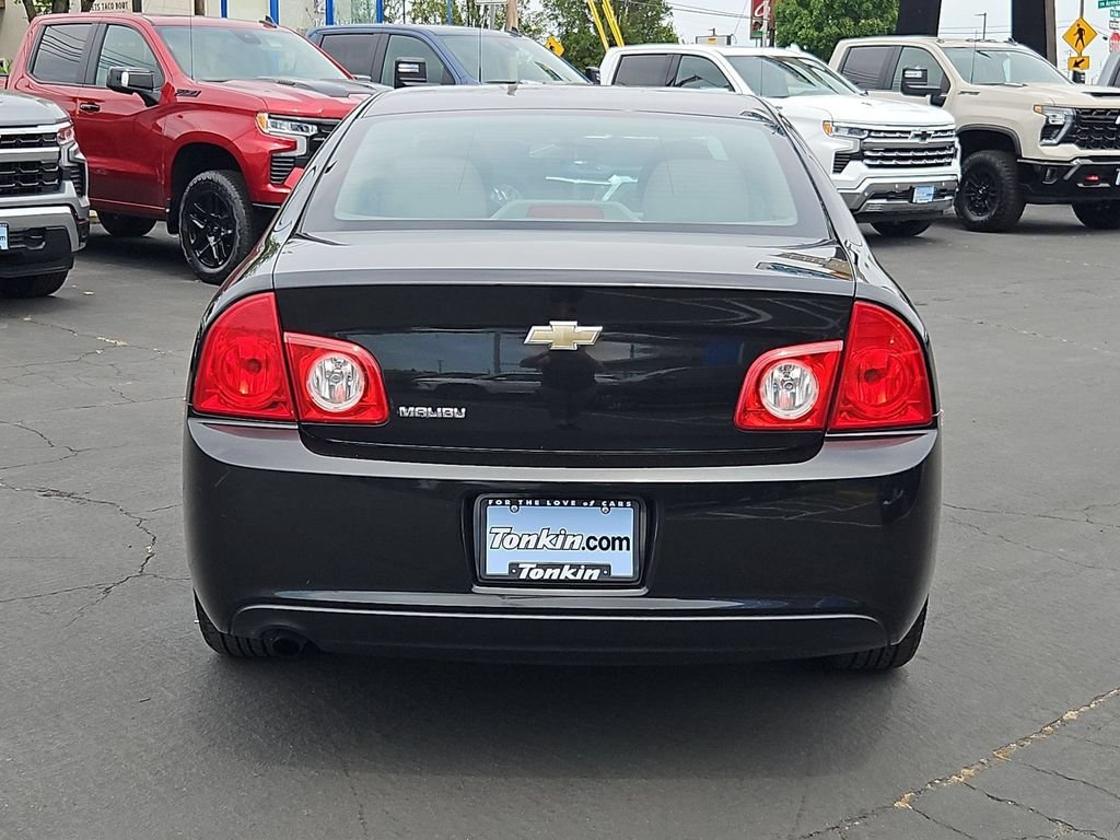 Used 2011 Black Granite Metallic Chevrolet LS image 5
