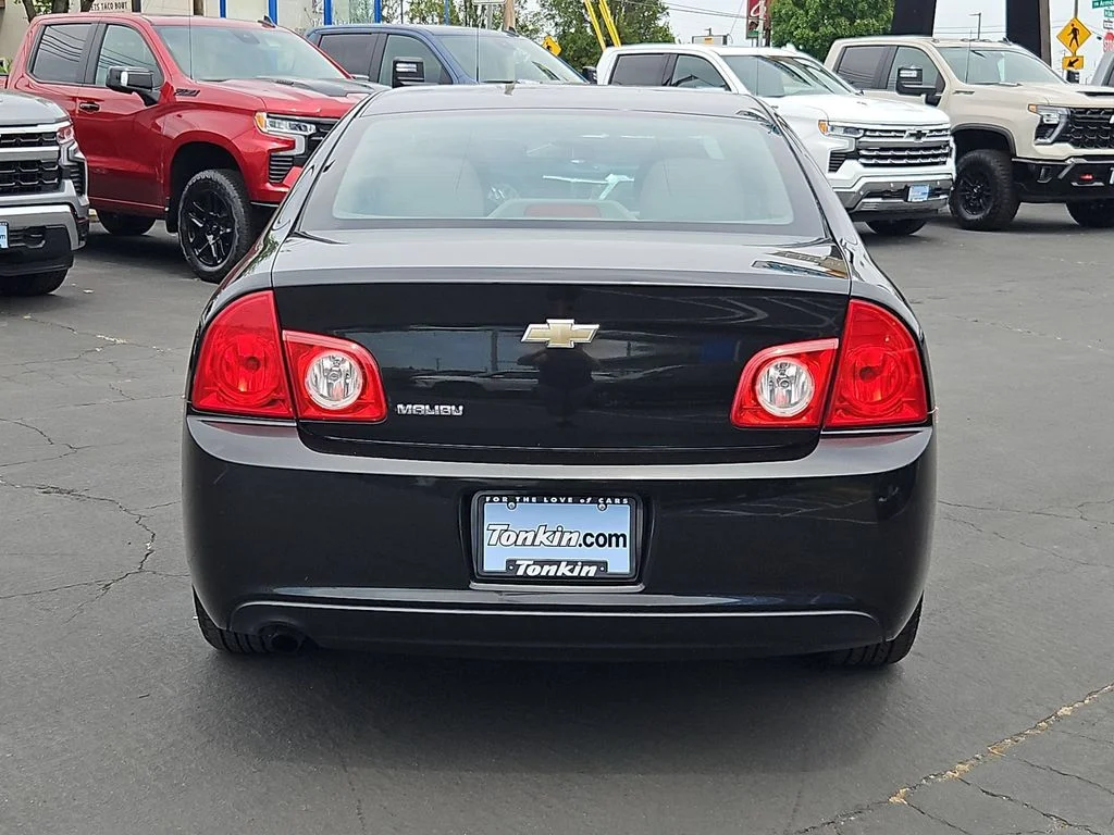 Used 2011 Black Granite Metallic Chevrolet LS image 5