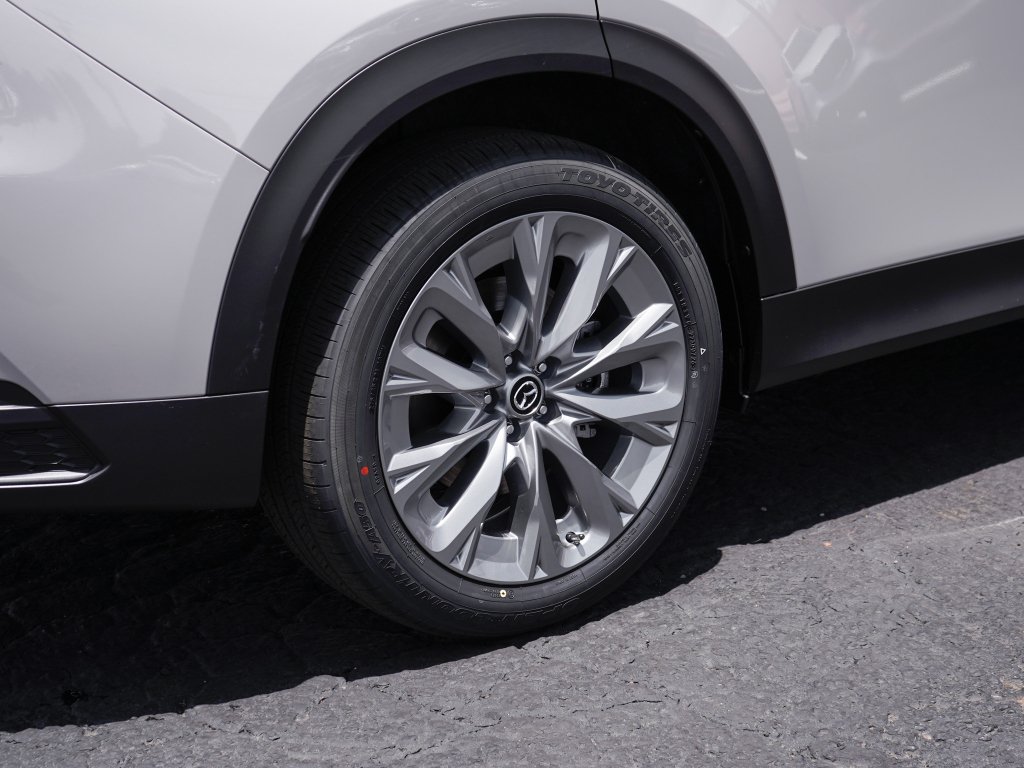 New 2026 Platinum Quartz Mazda Preferred image 12