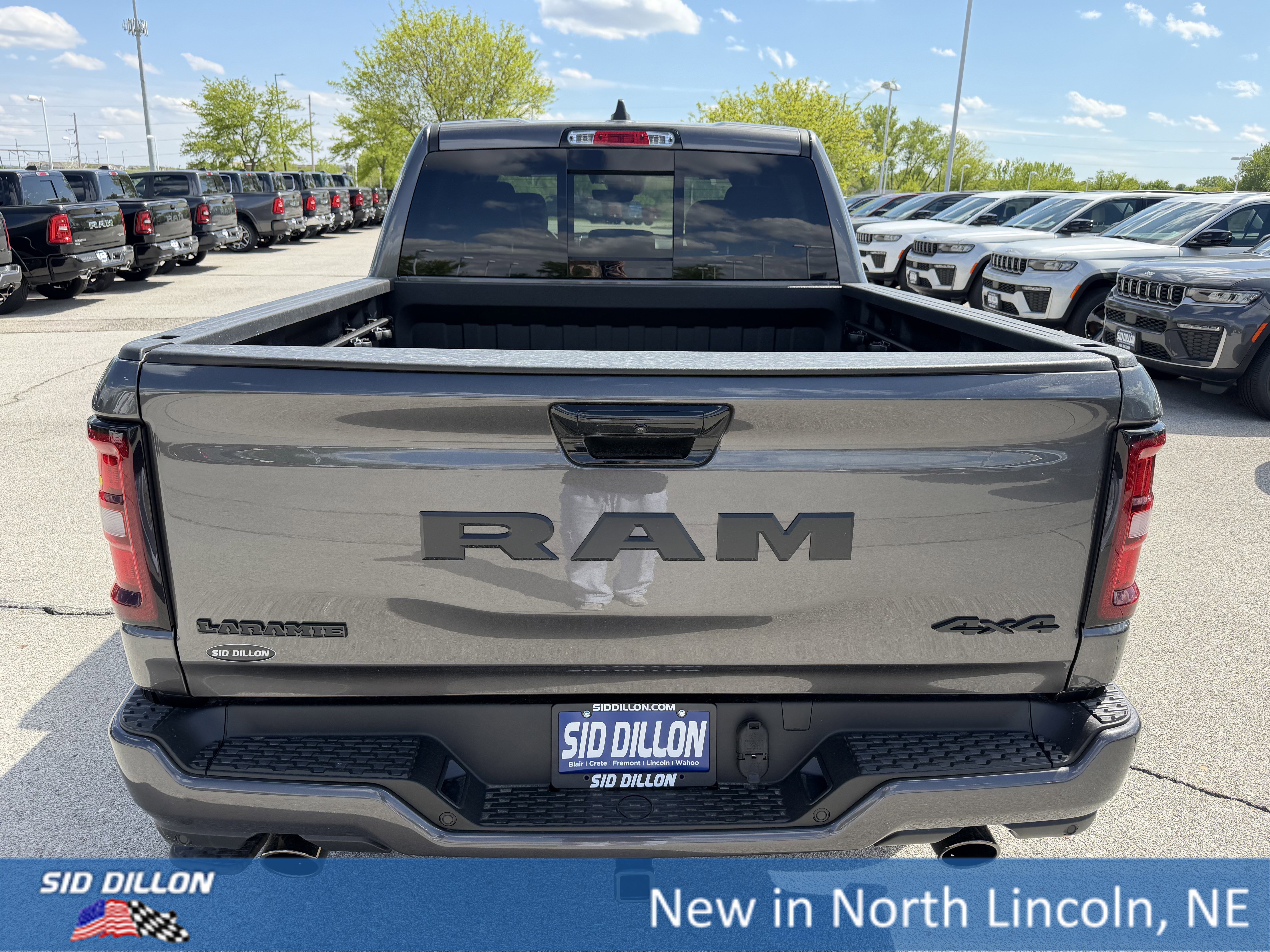 New 2026 Granite Crystal Metallic Clear-Coat Exterior Paint RAM Laramie image 4