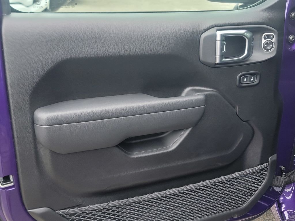 New 2026 Reign Exterior Paint Jeep Sport S image 8