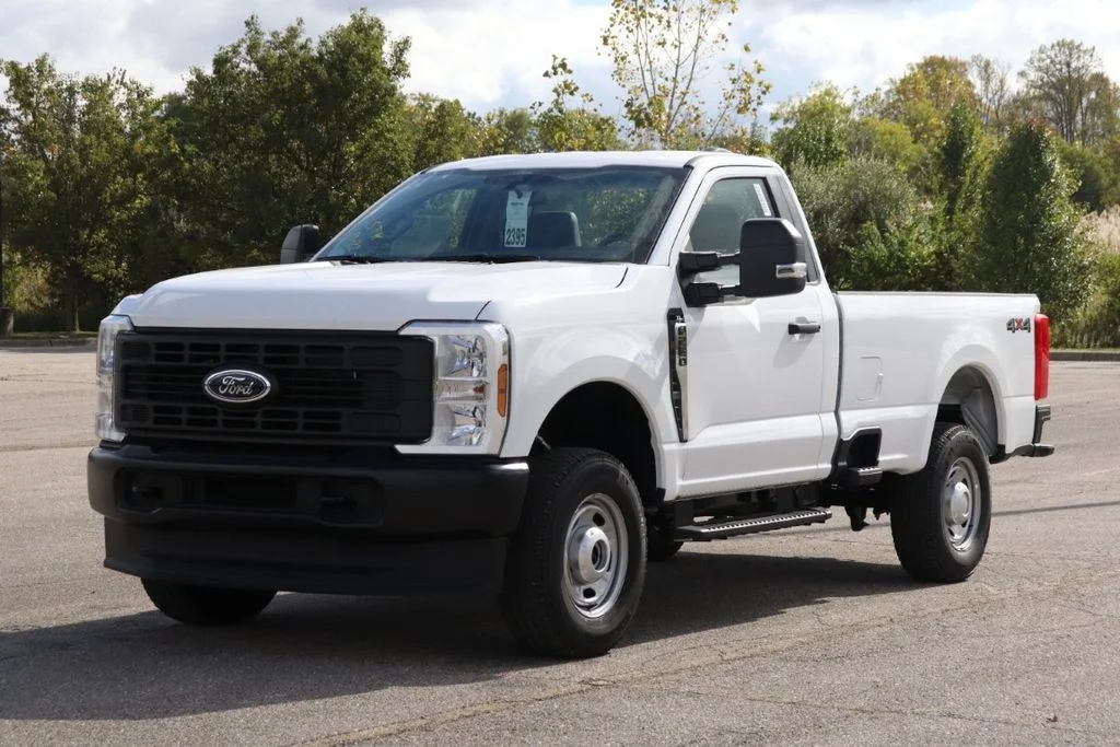 New 2026 Oxford White Ford F-250® XL image 3