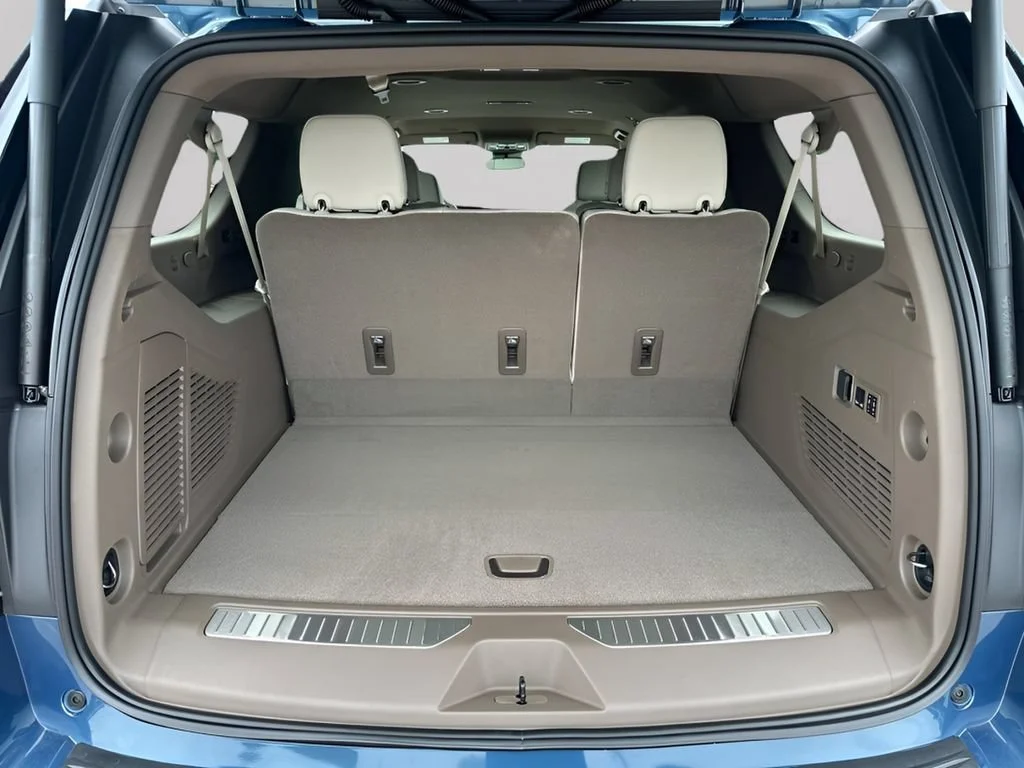 2026 GMC Yukon XL Denali - Photo 45