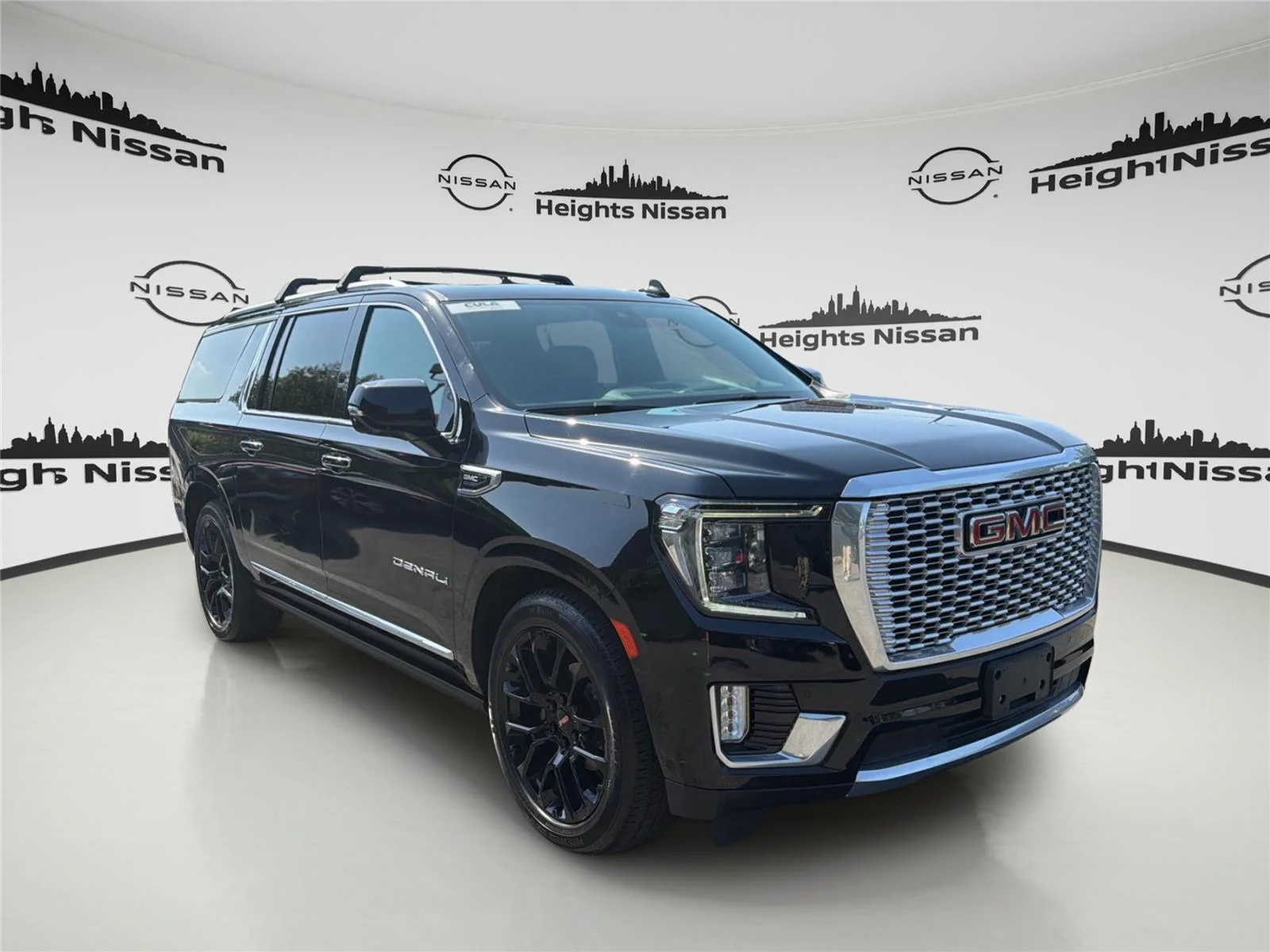 Used 2023 Onyx Black GMC Denali image 7