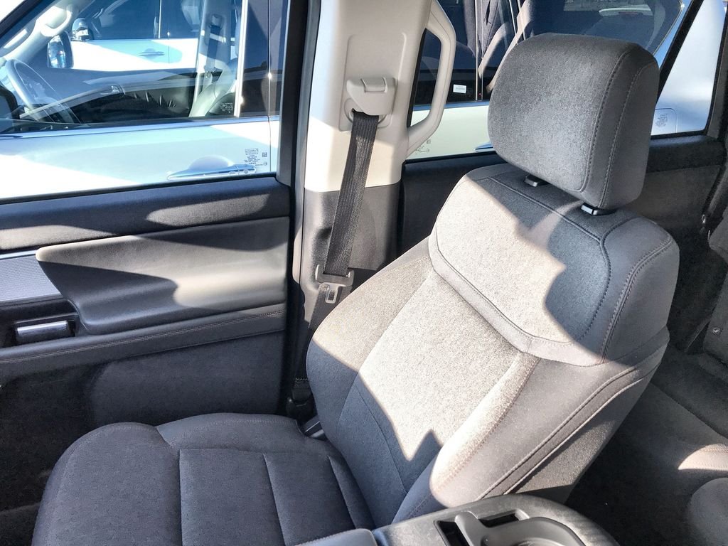 Used 2025 White Ford Active image 24