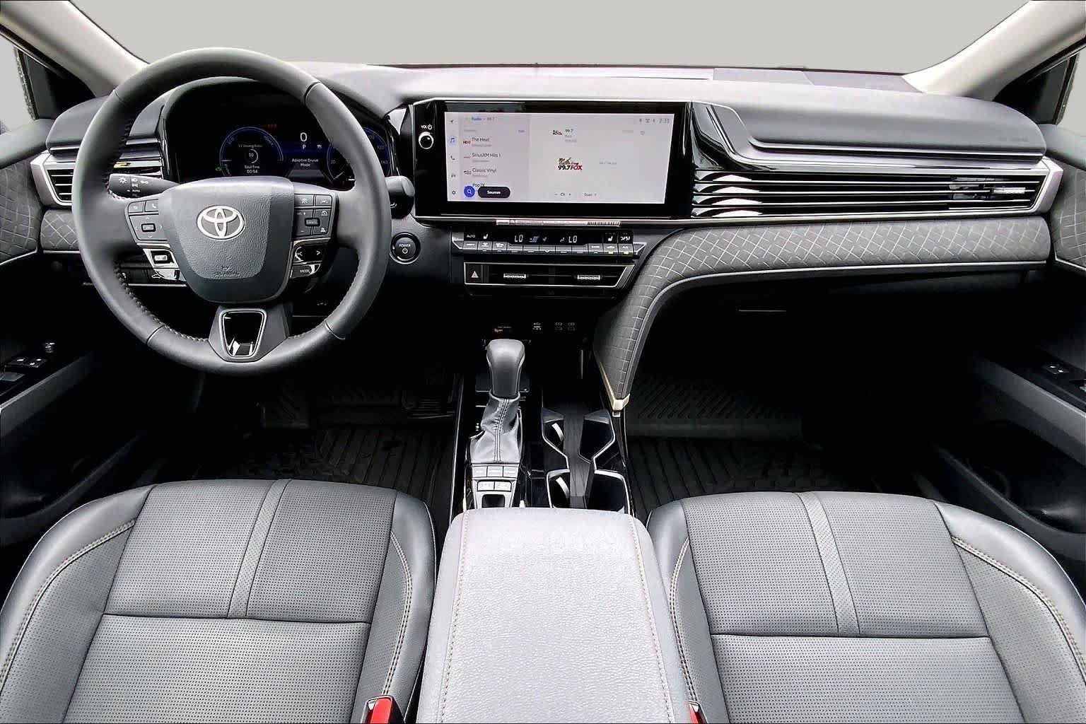 2026 Toyota Camry XLE - Photo 15