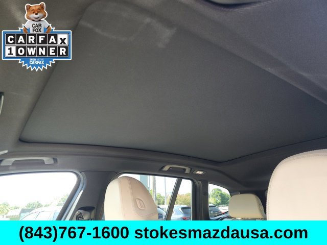 Used 2022 White BMW sDrive30i image 6