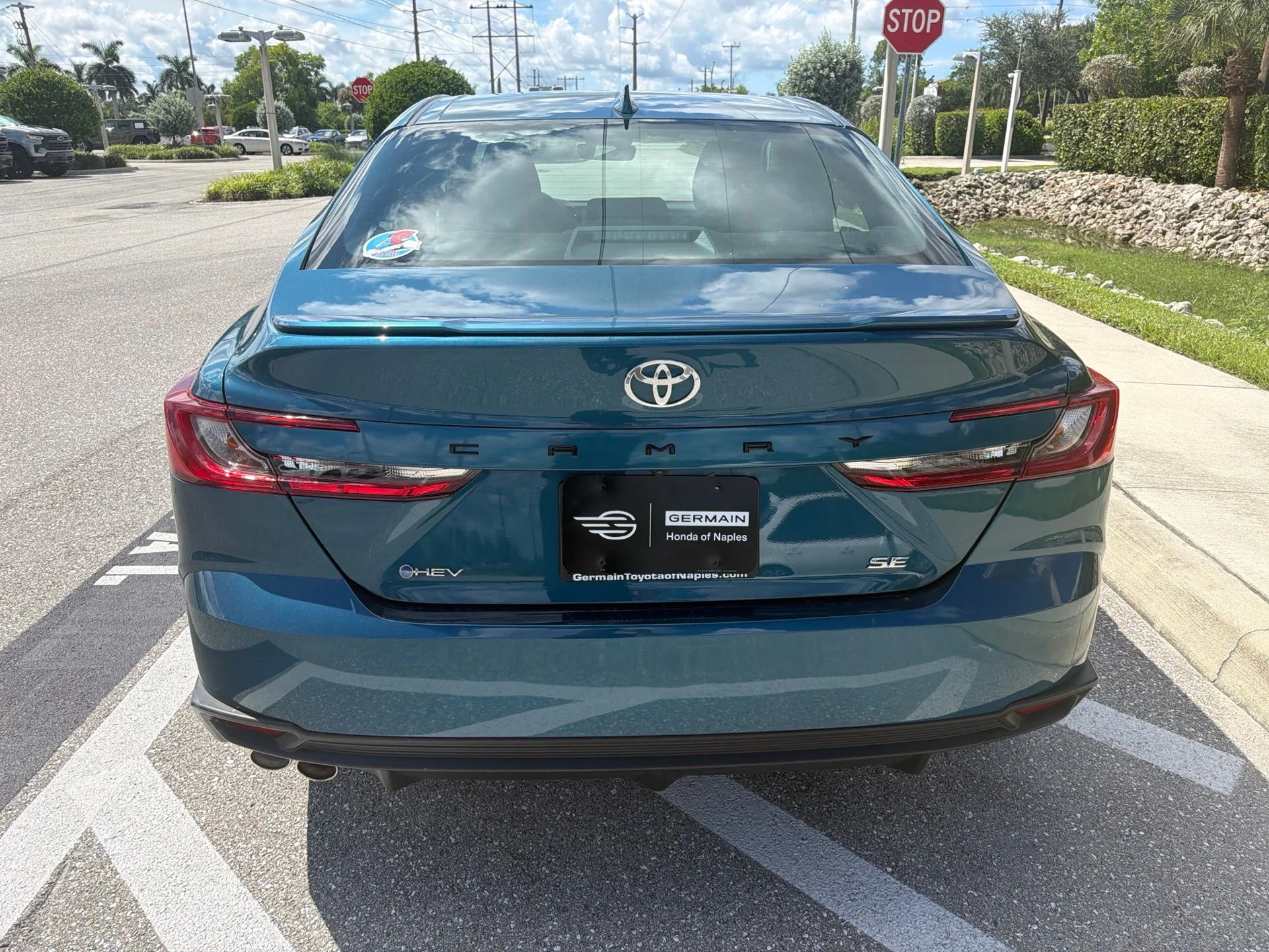 Used 2025 Ocean Toyota SE image 4