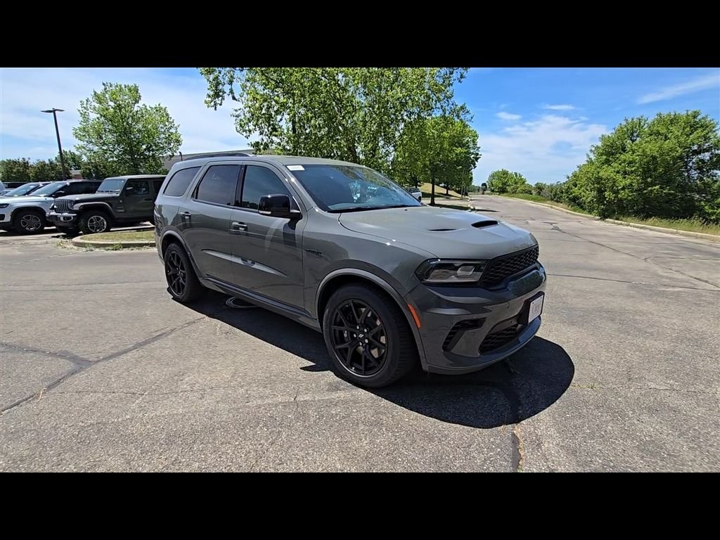 New 2026 Destroyer Gray Clear-Coat Exterior Paint Dodge GT Plus HEMI V8 image 2