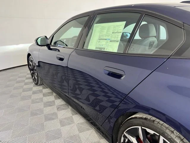 New 2027 Tanzanite Blue II Metallic BMW 540i xDrive image 10