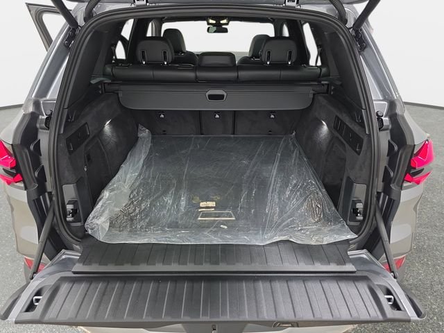 Certified Used 2026 Skyscraper Grey Metallic BMW xDrive40i image 32