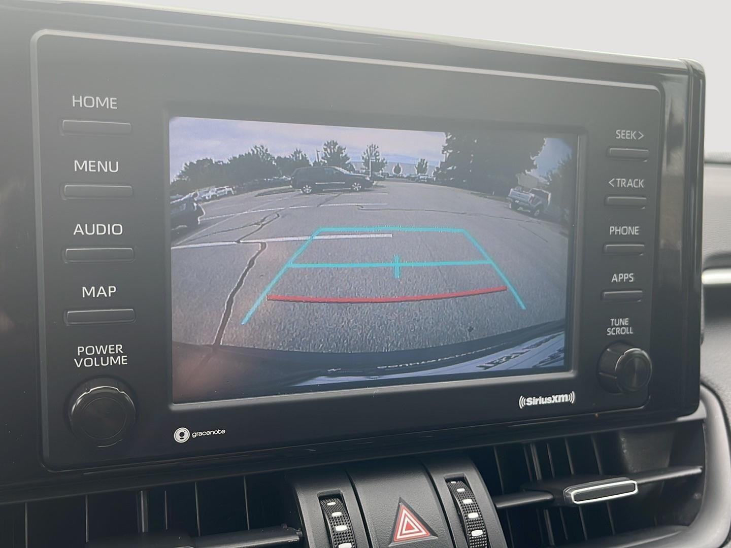 Used 2020 Midnight Black Metallic Toyota XLE Premium image 27