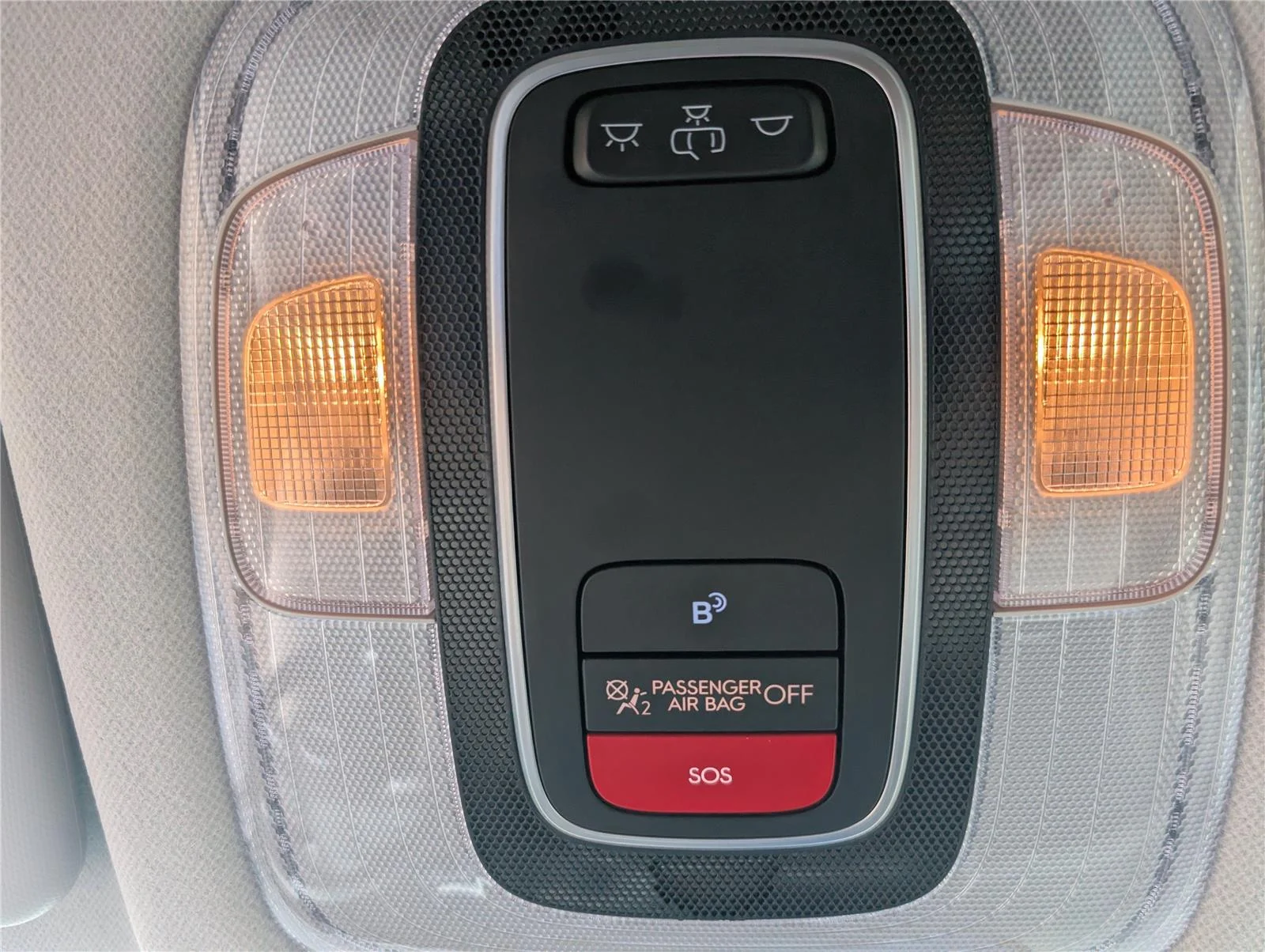 2025 Hyundai Kona SEL - Photo 19