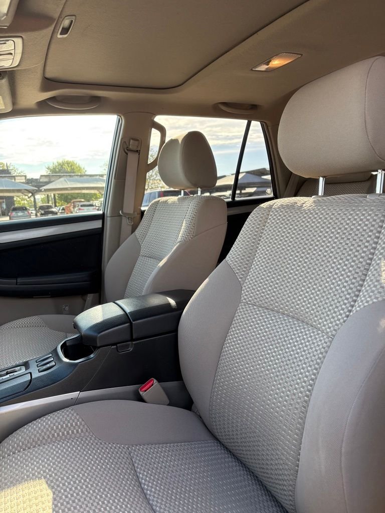 Used 2007 Gold Toyota Sport image 10
