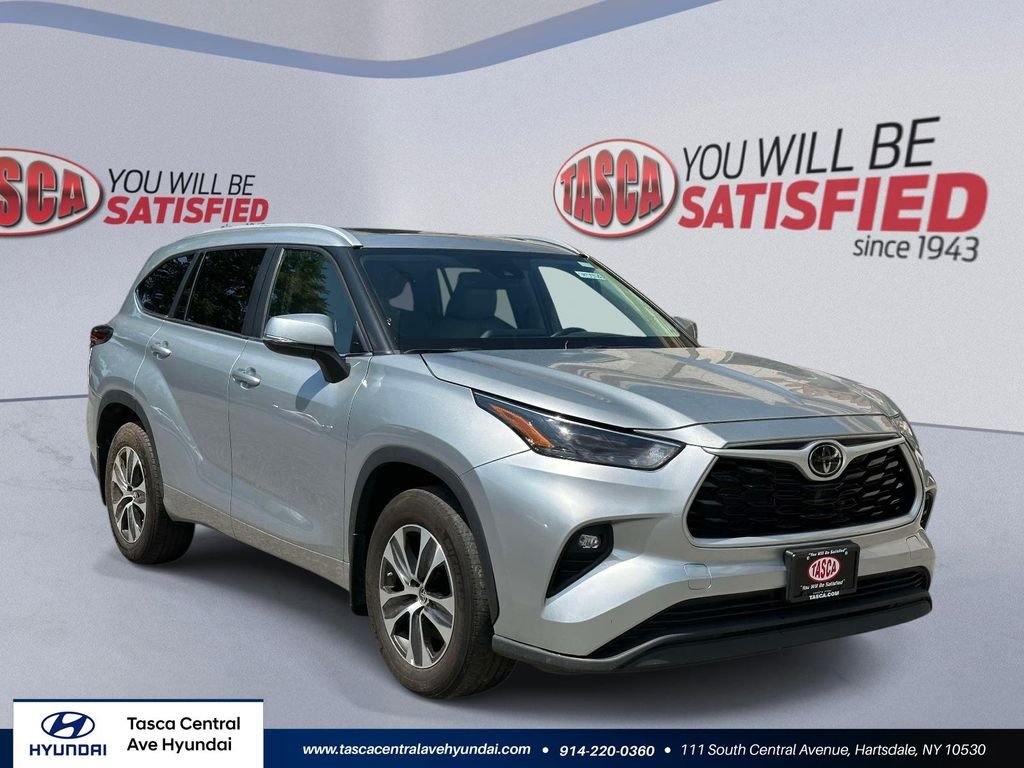 Used 2024 Silver Toyota XLE image 1