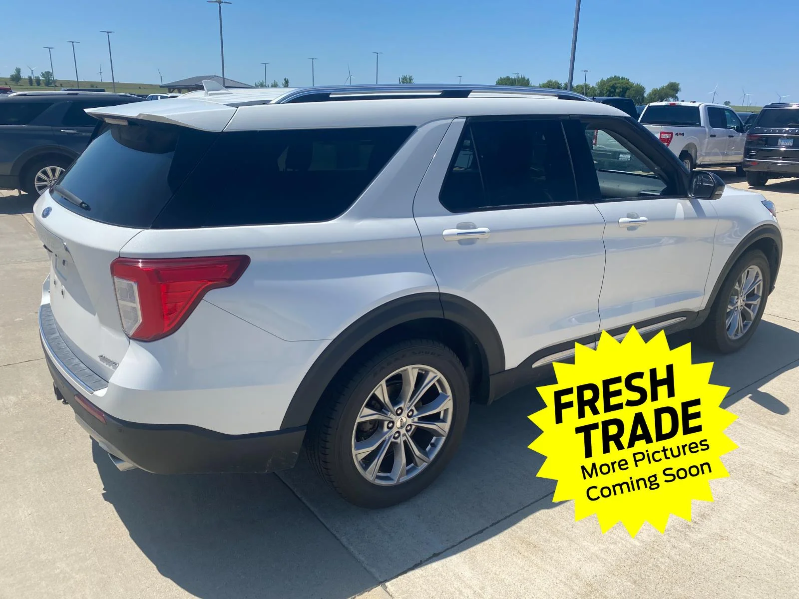 Used 2023 Star White Metallic Tri-Coat Ford Limited image 5
