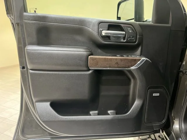 Used 2023 Forest Metallic GMC Denali image 22