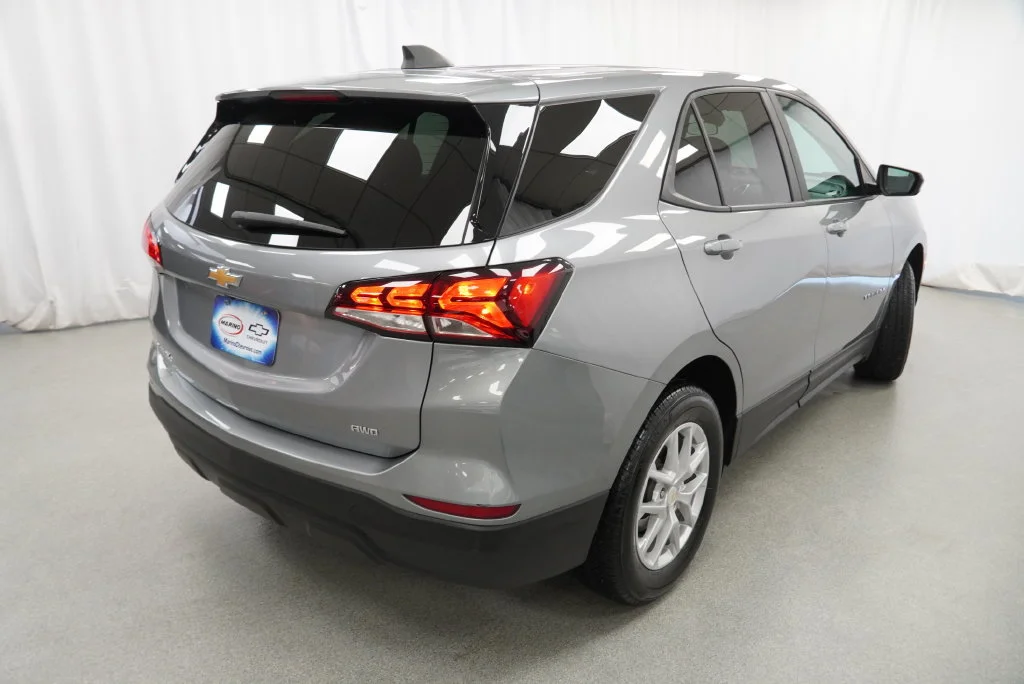 2024 Chevrolet Equinox LS - Photo 13
