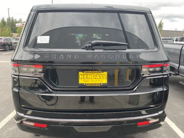 New 2024 Diamond Black Jeep Series II image 4