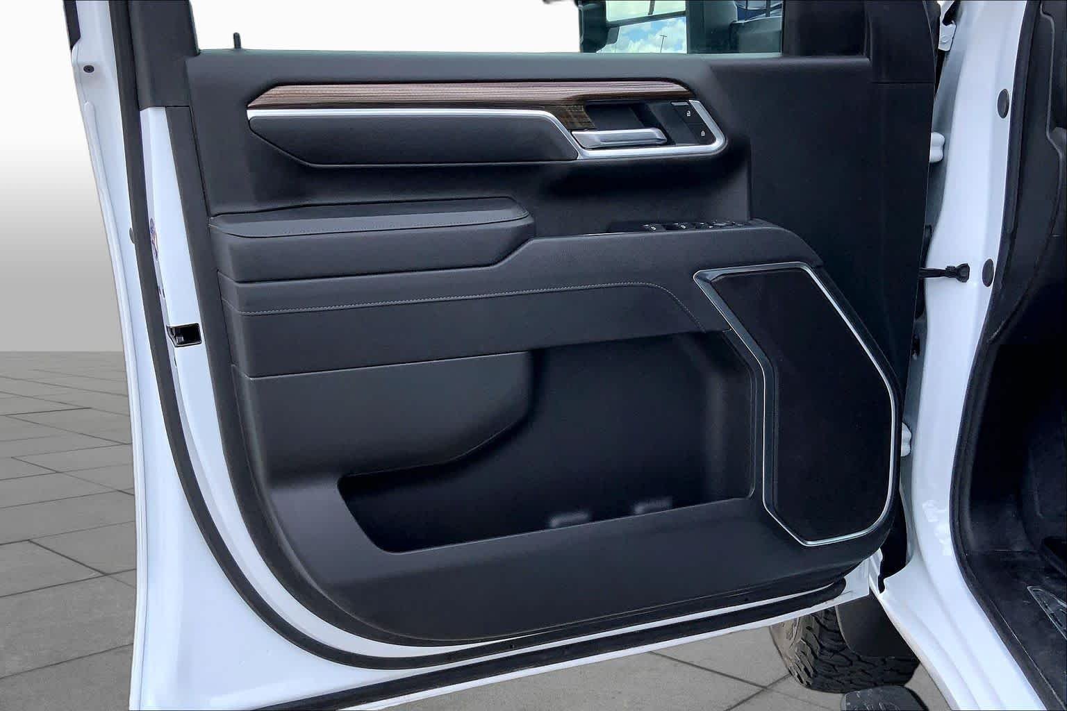 2025 Chevrolet Silverado 2500HD LT - Photo 21
