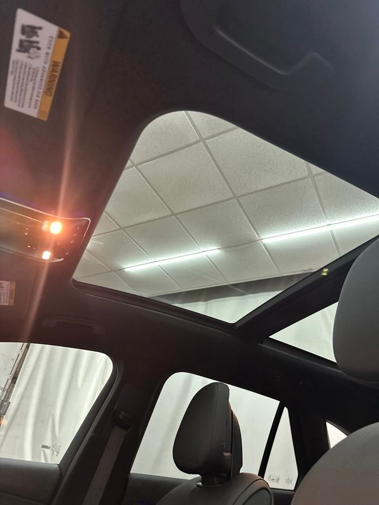 New 2026 Black Mercedes-Benz GLC 300 image 22