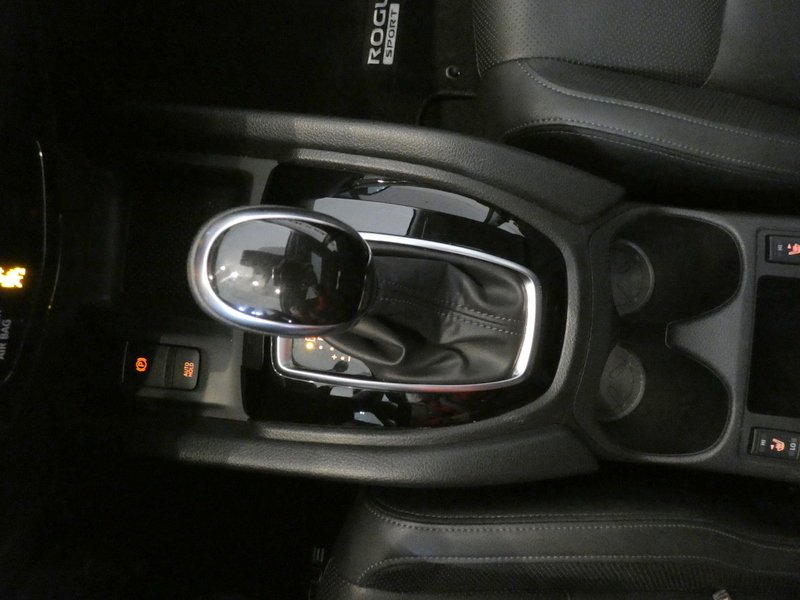 Used 2022 ORANGE Nissan AWD SL image 16