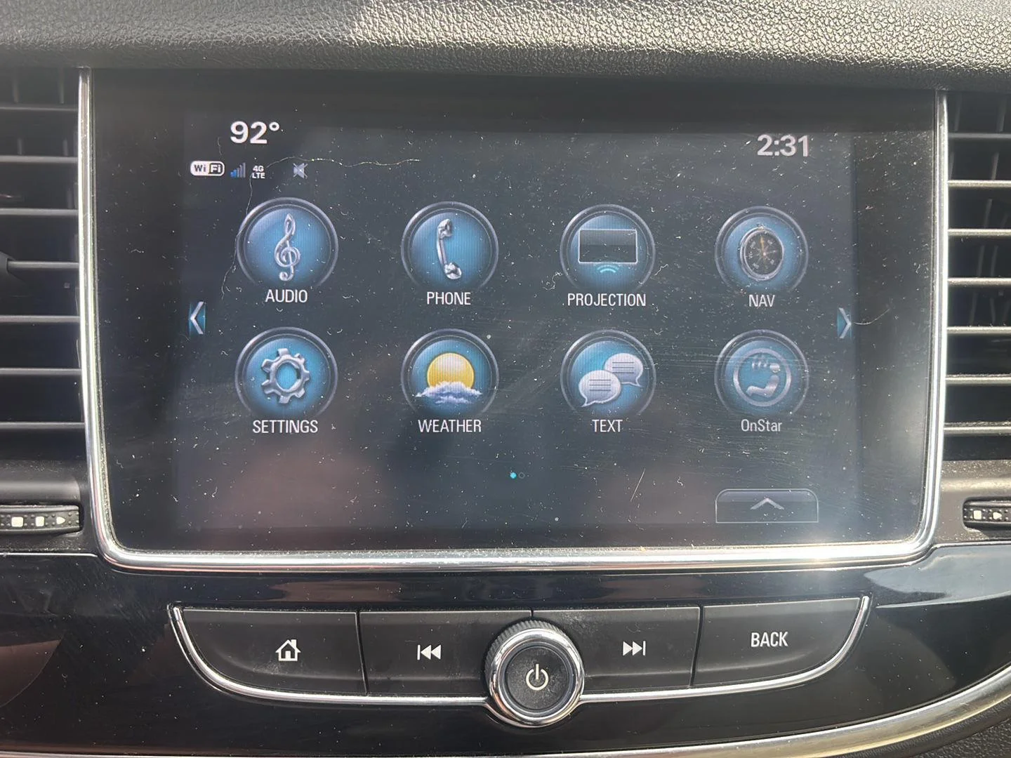 Used 2018 White Frost Tricoat Buick Premium image 12