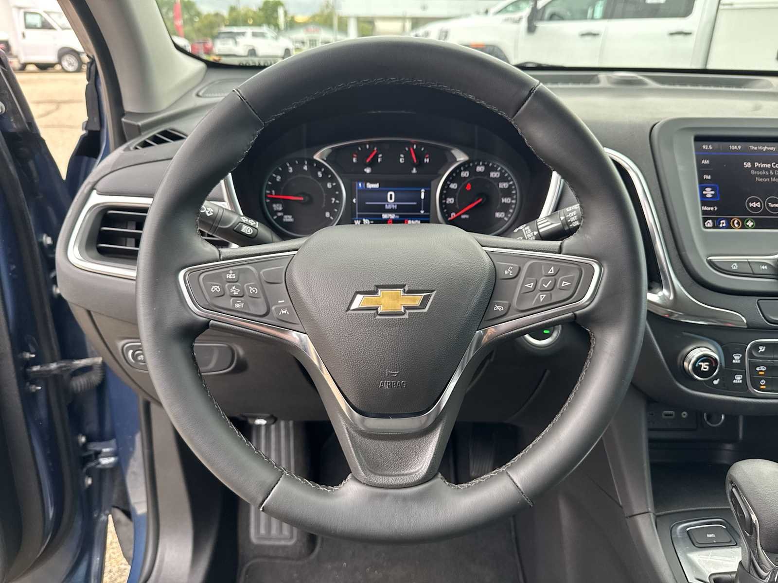 2024 Chevrolet Equinox LT - Photo 11