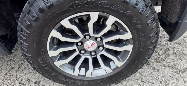 Used 2023 Blue GMC AT4 image 16