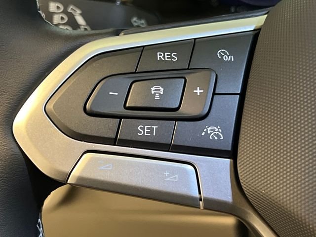 New 2026 White Volkswagen SE w/Technology image 14