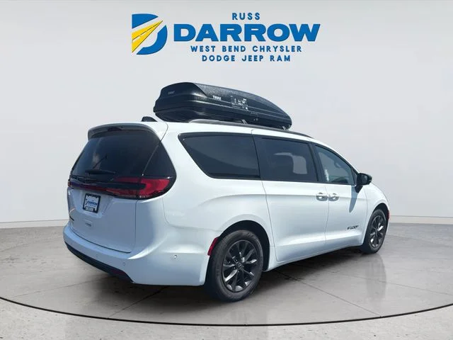 2025 Chrysler Pacifica Select - Photo 5
