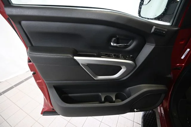 Used 2021 Red Nissan SL image 22