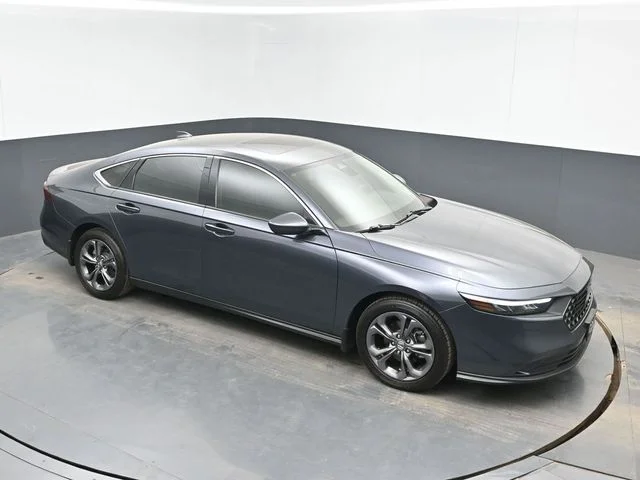 Used 2023 Meteorite Gray Metallic Honda EX image 1