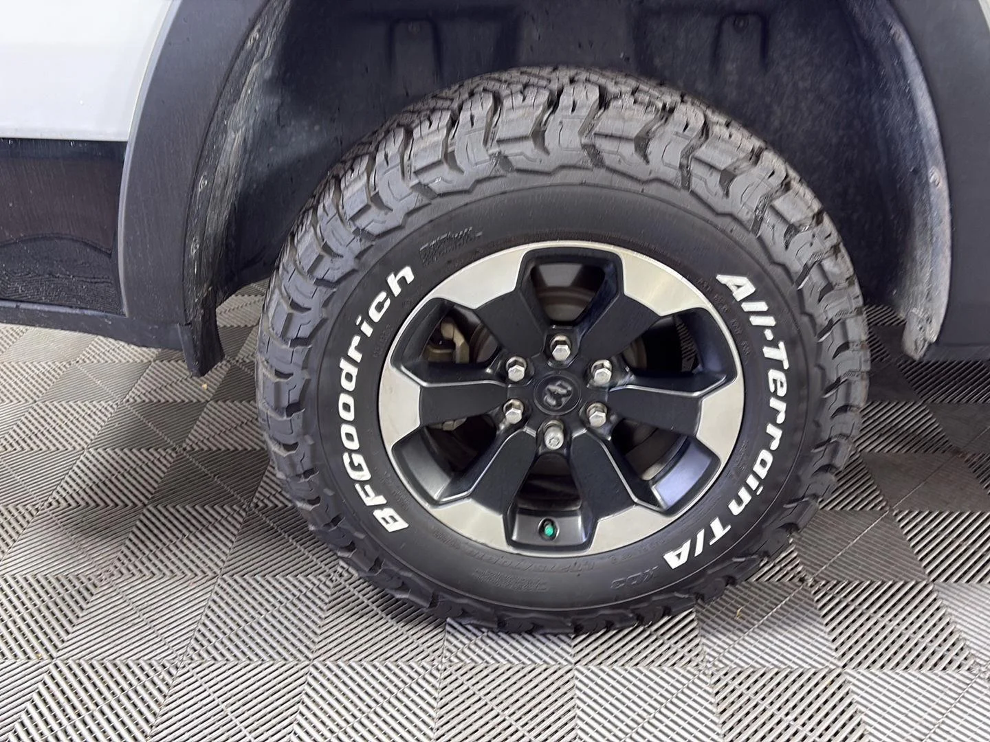 Used 2022 Bright White Clearcoat Ram Rebel image 15