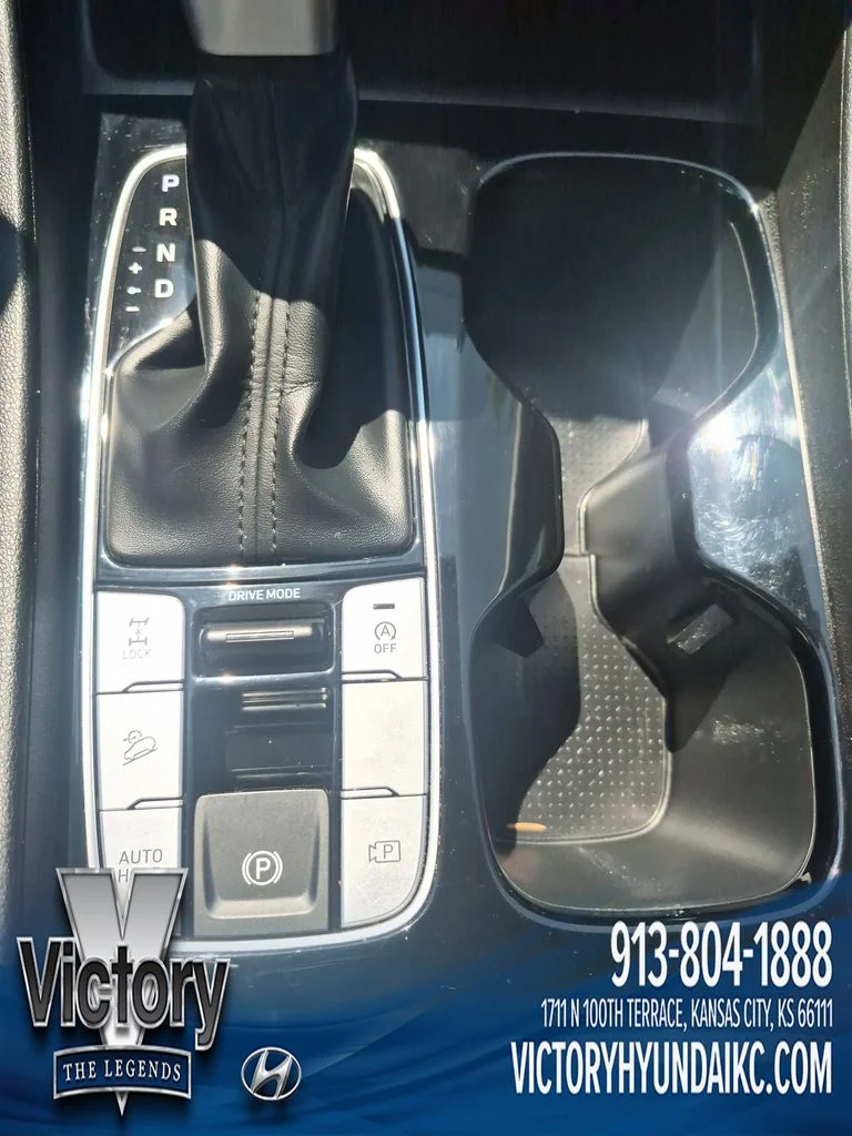 Used 2024 Black Hyundai SEL image 22