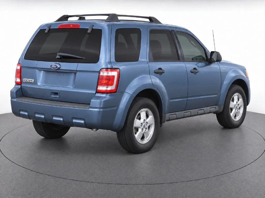 Used 2011 Blue Ford XLT image 3