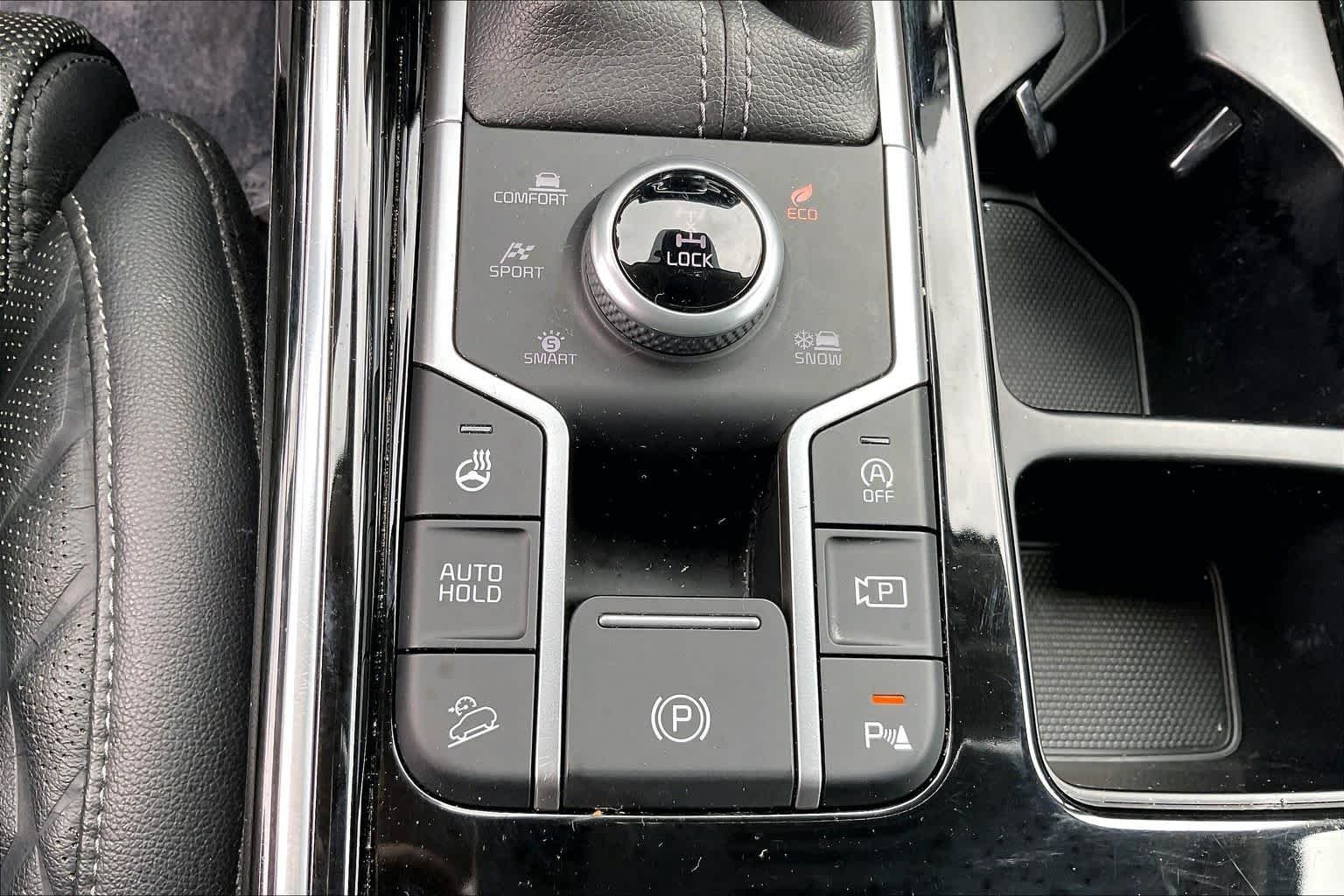 Used 2022 Glacial White Pearl Kia X-Line SX Prestige image 34