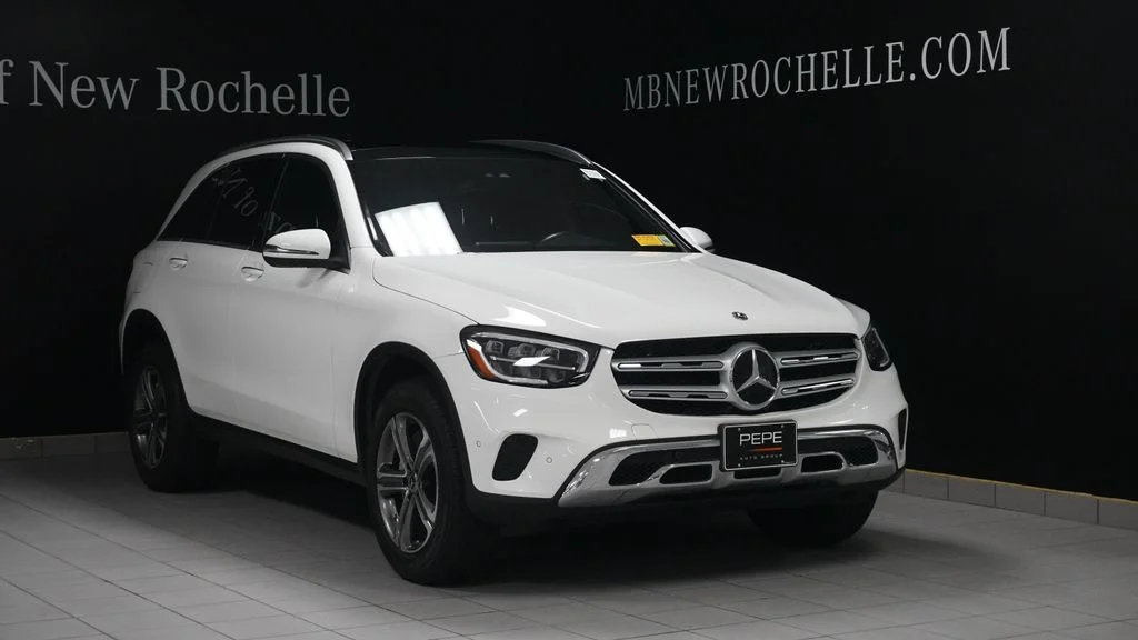 Certified Used 2022 White Mercedes-Benz GLC 300 image 6