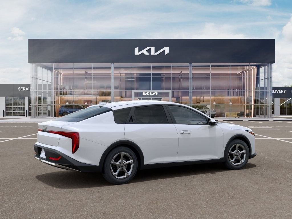 New 2026 Snow White Pearl Kia LXS image 3