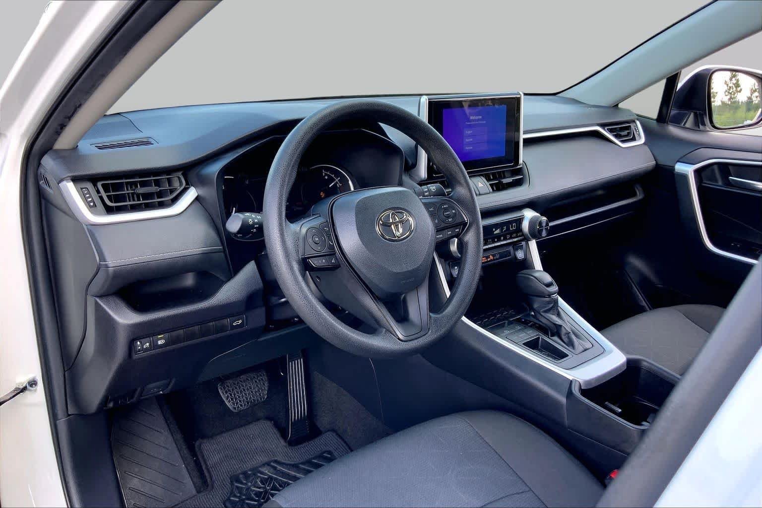 Used 2024 Ice Cap Toyota XLE image 17
