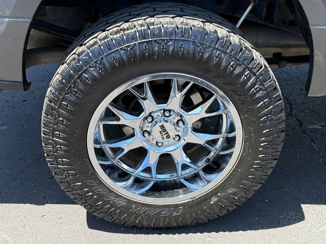 Used 2016 Gray Ford XLT image 32