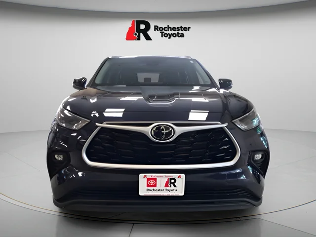 Used 2023 Blue Toyota XLE image 2