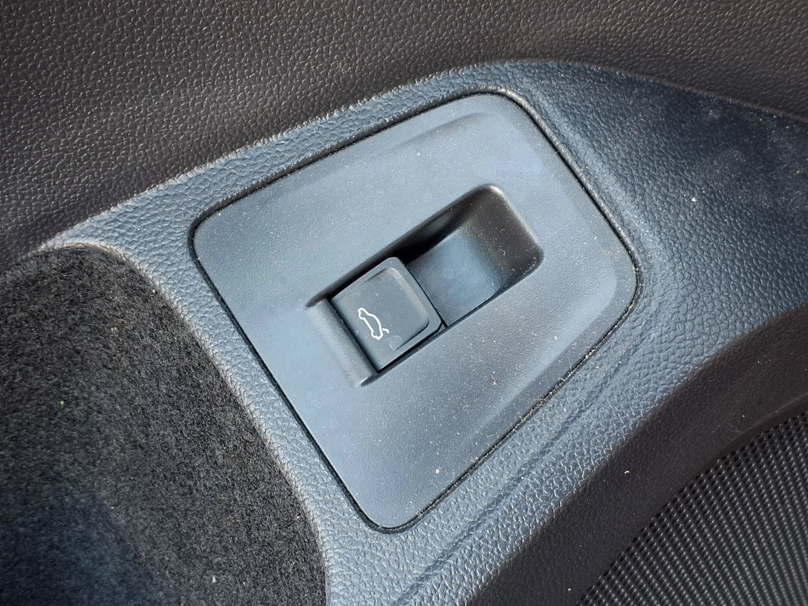 Used 2024  Volkswagen SEL R-Line image 20