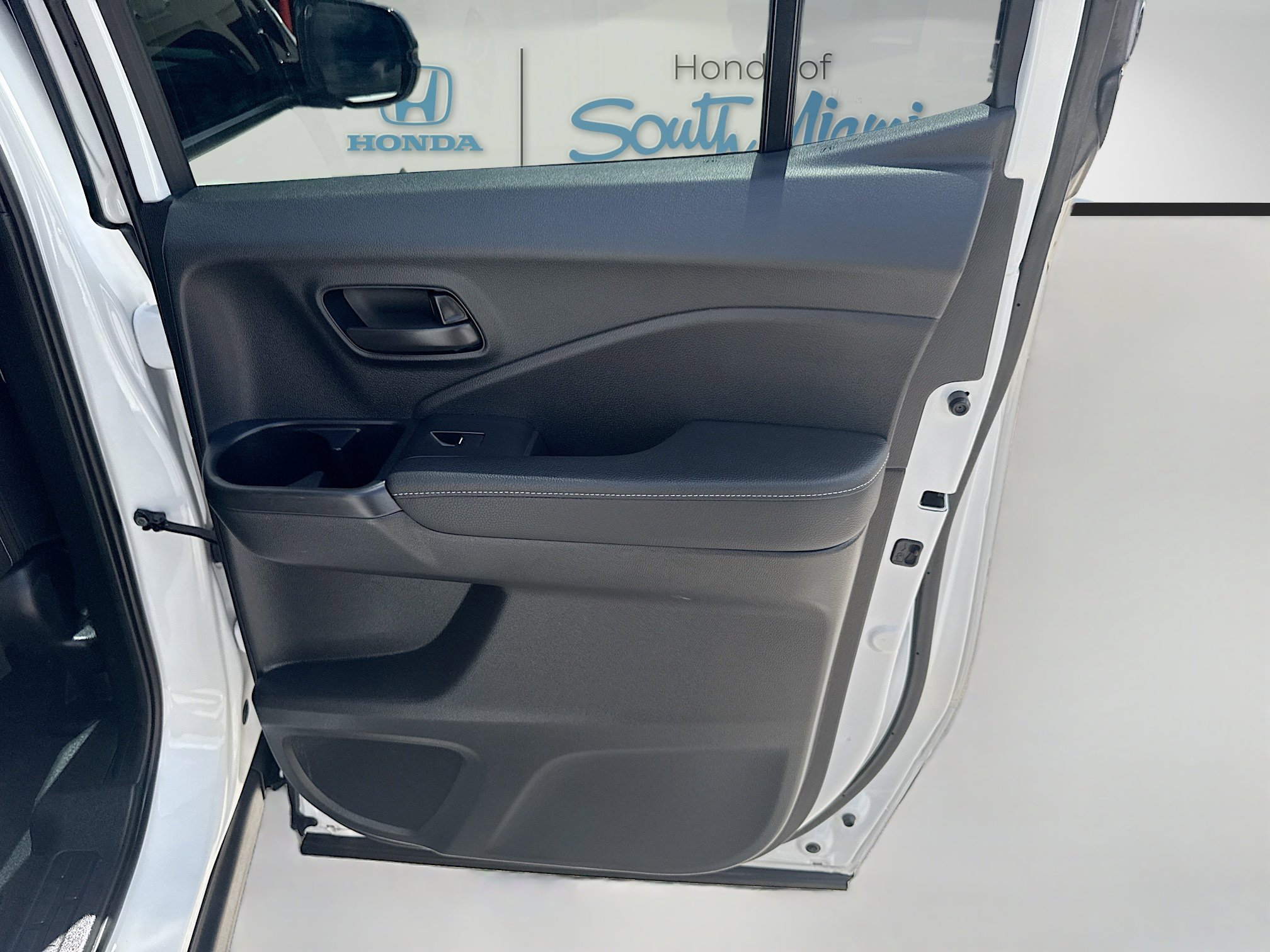 2025 Honda Ridgeline Sport - Photo 30